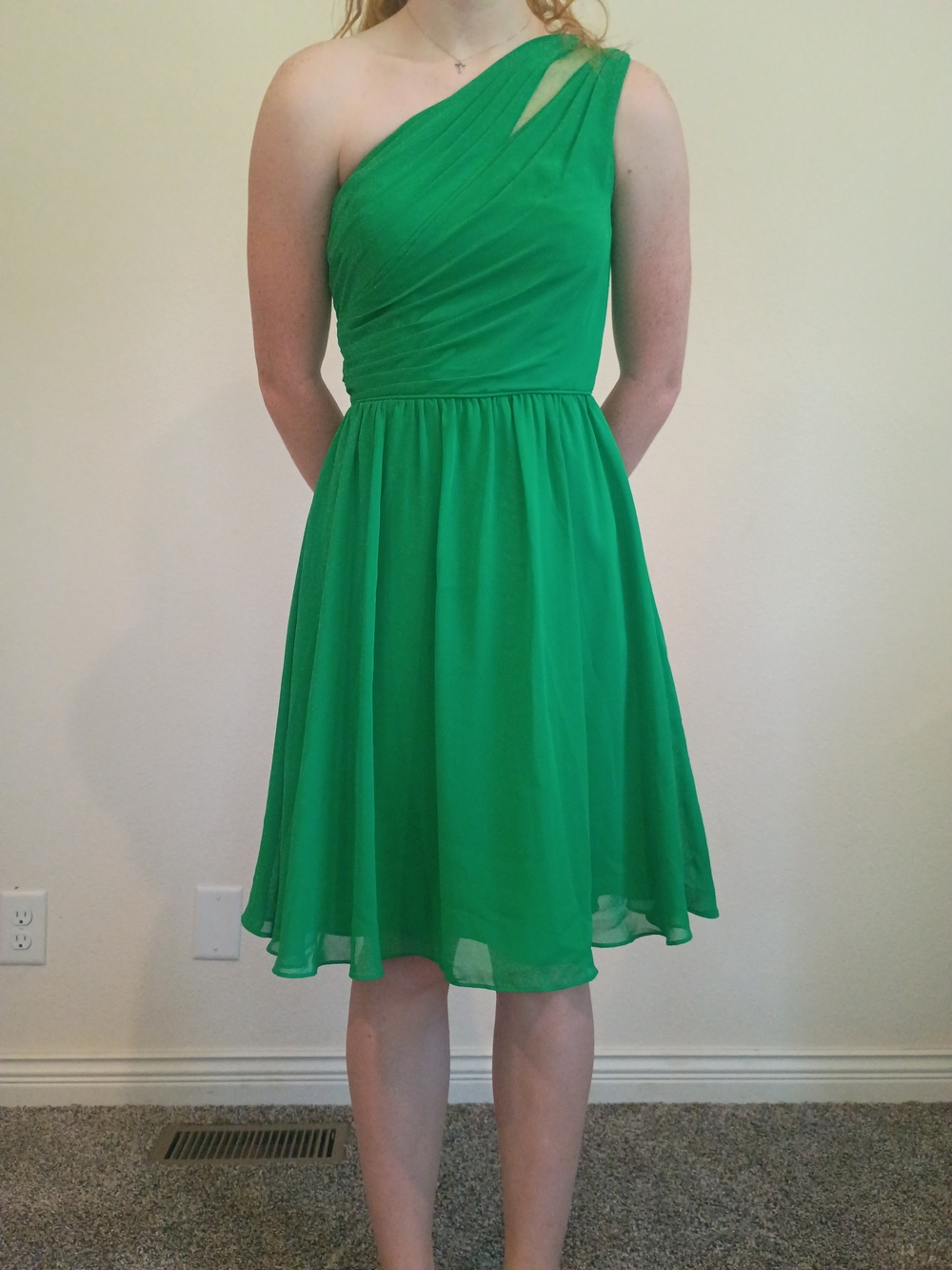 One-Shoulder Green Chiffon Dress